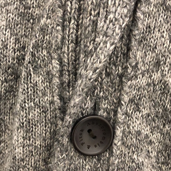 Abercrombie & Fitch cardigan sweater - Picture 3 of 7